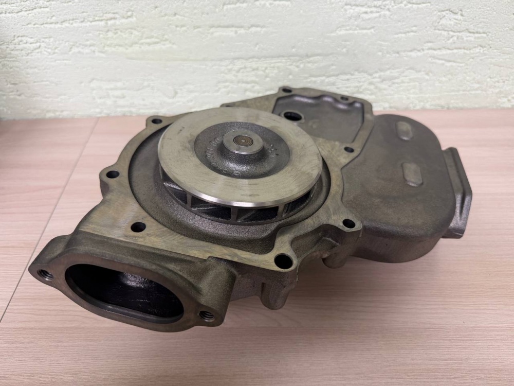 Комплект водяного насоса с металлической КамАЗ 5490, Mercedes-Benz Axor / Mercedes-Benz A4572002701