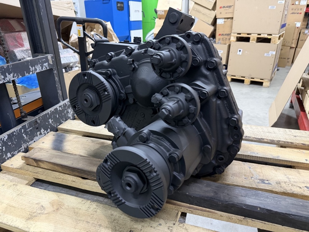 Коробка раздаточная без КОМ в сборе 65111 / ПАО КамАЗ 65111-1800020-10