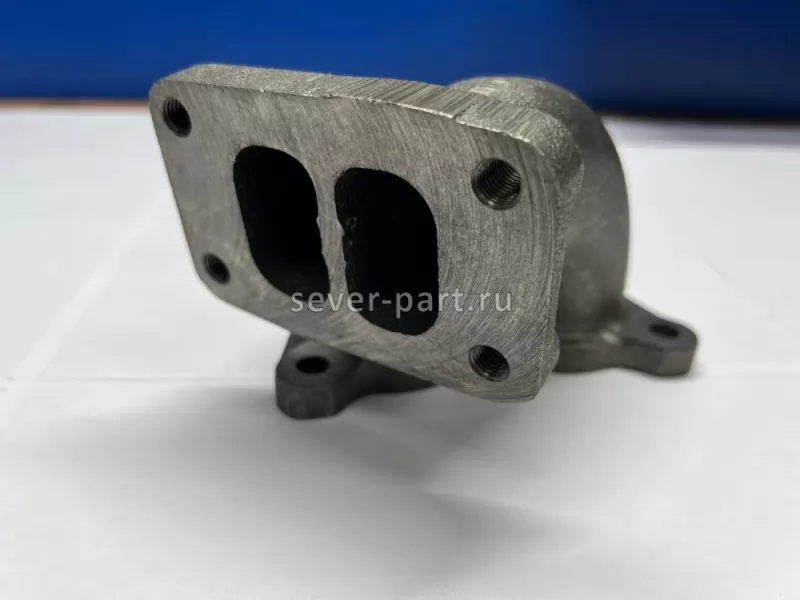 Патрубок коллектора вып. левый без шпилек на автобус НЕФАЗ / ПАО КамАЗ 740.11-1008035